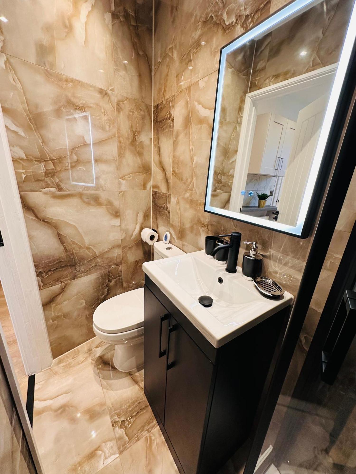 R4 - Elegant Private With Kitchenette Near Qe Hospital Harborne