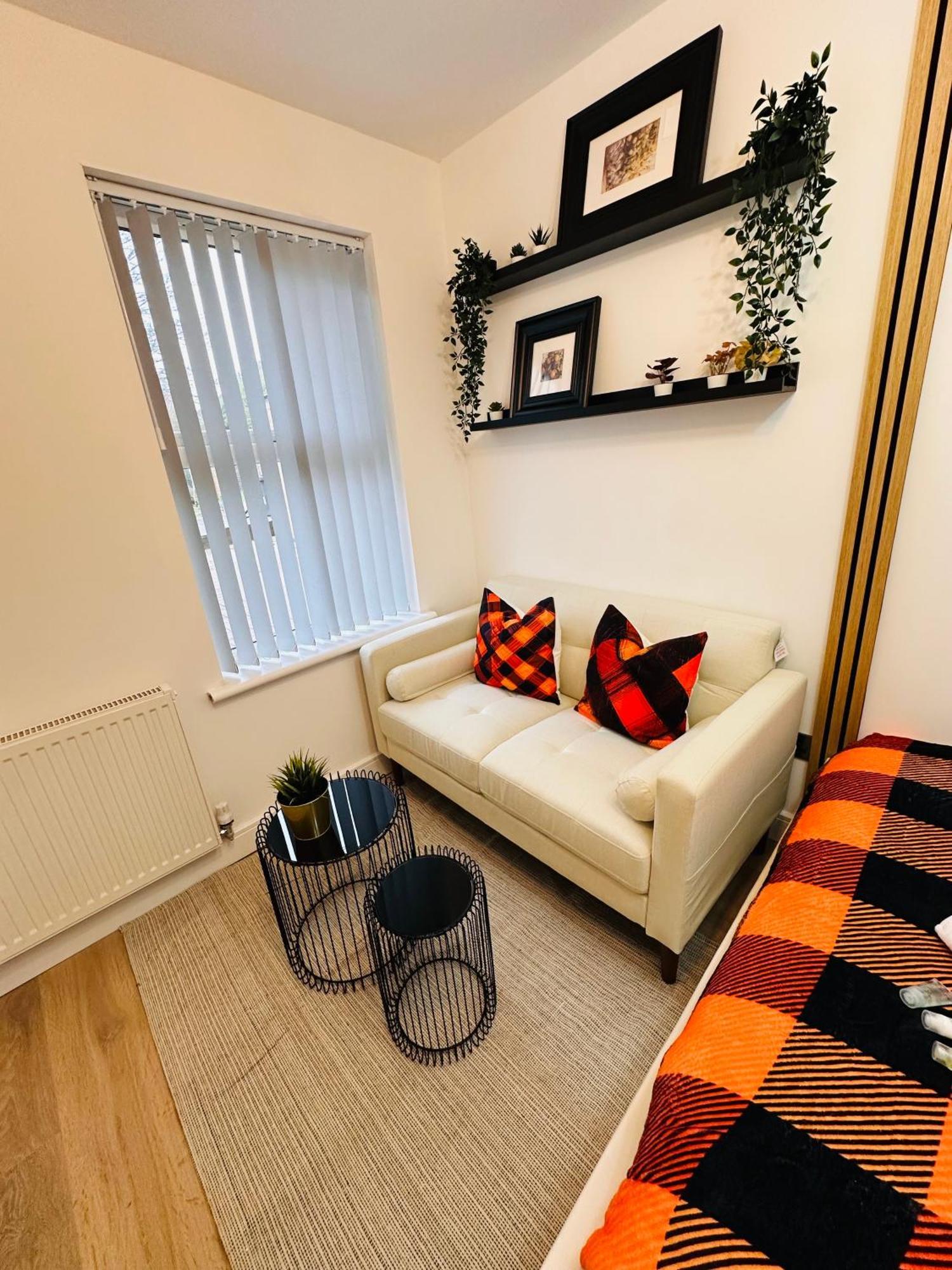 R4 - Elegant Private With Kitchenette Near Qe Hospital Harborne Guest house *
