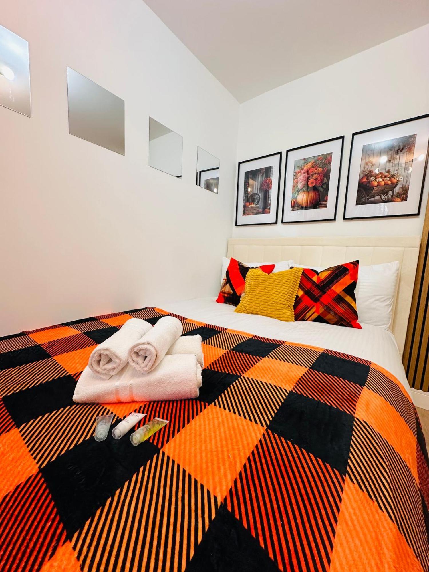 Guest house R4 - Elegant Private With Kitchenette Near Qe Hospital Harborne