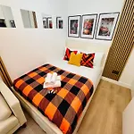 R4 - Elegant Private Room With Kitchenette Near Qe Hospital Harborne